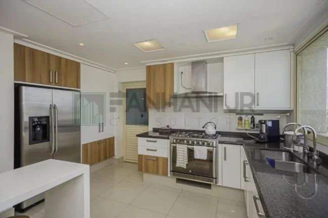 Imagem Apartamento de alto padrão à venda em São Paulo-SP, Jardim Europa: 3 quartos, 3 suítes, 5 salas, 7 banheiros, 5 vagas, 460m². Venha conferir!