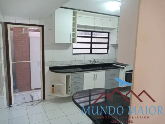 Casa de Condomínio com 3 Quartos e 3 banheiros à Venda, 149 m -V.Eldizia!