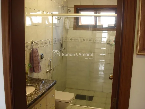 Imagem Casa à venda no Condomínio Terras do Caribe, em Valinhos, com 3 dormitórios, sendo 1 suíte. A re...