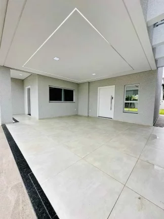 Imagem sobrado com 3 suítes com sacadas e 2 vagas descobertas em Ingleses do Rio Vermelho, Florianópolis/SC