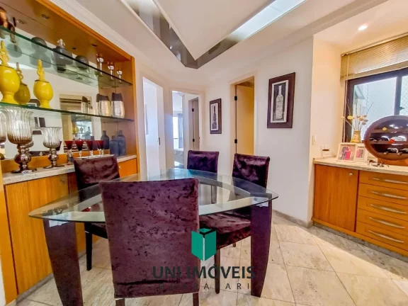 Imagem Apartamento à beira-mar em Guarapari, 4 quartos, 2 suítes, varanda ampla e 144m² de conforto