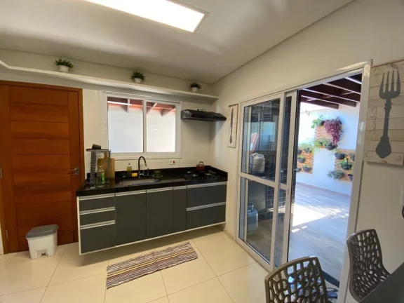 Imagem Sobrado com 3 dormitórios à venda, 89 m² por R$ 685.000,00 - Itaoca - Guararema/SP
