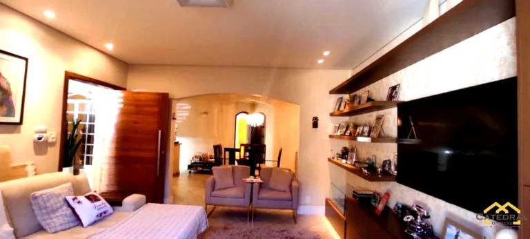 Imagem Casa a Venda 04 Quartos (1 suíte) 2 vagas - Vila Comercial - Jundiaí/SP