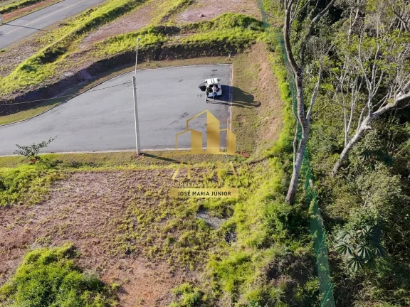 Imagem Terreno Condomínio Clube 250m2, Diferenciado, Parte Alta, Rua sem saída.