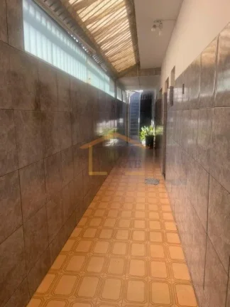 Imagem Sobrado 130m², dispõe de 2 dormitórios, sendo 1 suite, 2 banheiros, sendo um dele da edícula, sa...