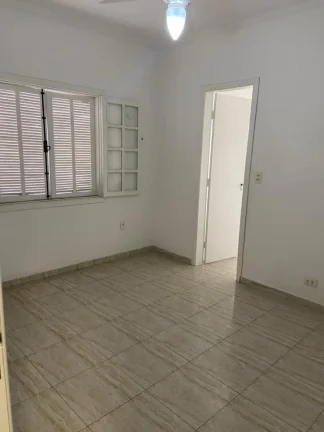 Imagem "Cansado de viver apertado e inseguro? Descubra essa raridade com terreno gigante e estilo!"