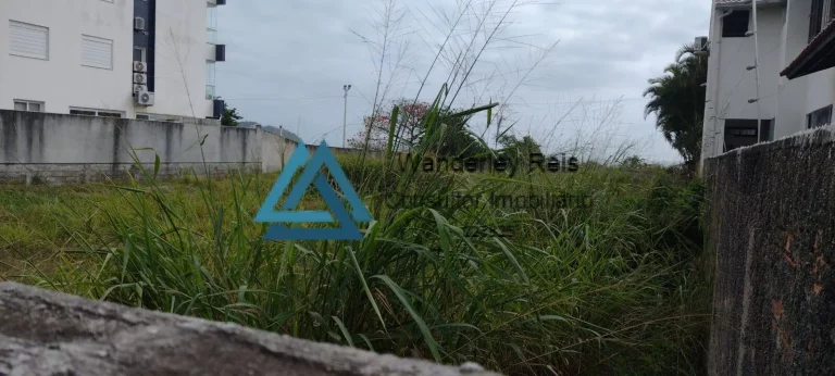 Imagem Terreno frente mar em Canasvieiras - Pé na areia