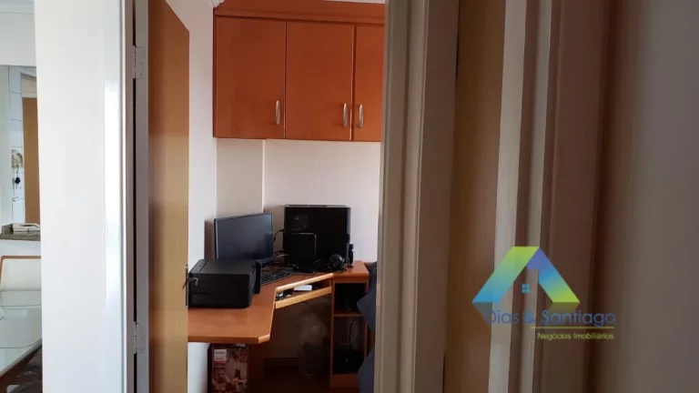 Imagem Apartamento recem reformado com 2 vagas de garagem coberta na região da Vila das Merces/Saude.