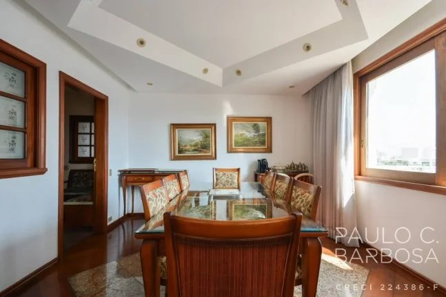 Imagem Pinheiros Venda - 4 Dormitórios (3 Suítes) - 4 Vagas - 246m²