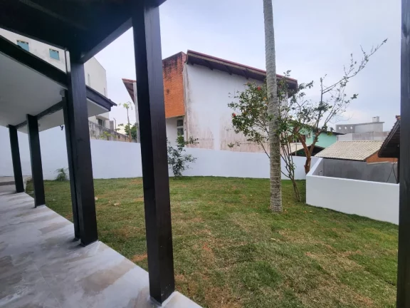 Imagem Casa para Venda em Florianópolis / SC no bairro Ingleses do Rio Vermelho