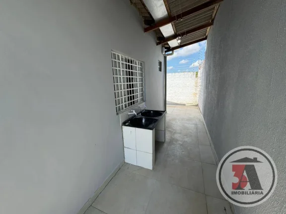Imagem Casa nova com piscina no Grenville