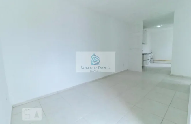 Imagem Apartamento à venda no Rio de Janeiro-RJ, bairro Camorim: 2 quartos, 1 sala, 1 banheiro, 1 vaga de garagem, 45m² de área.