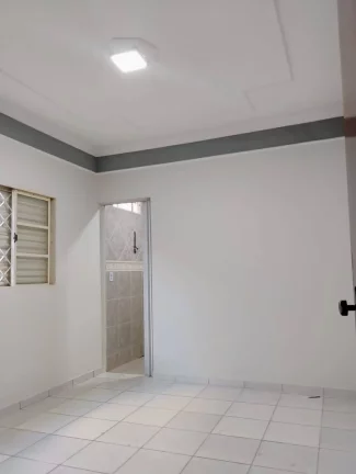 Imagem Linda casa 3 dormitorios - ACEITA corretores para auxilio de vendas