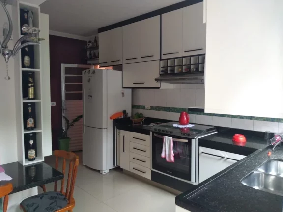 Imagem Sobrado com 4 dormitórios à venda, 126 m² por R$ 340.000,00 - Jardim Santa Marina - Jacareí/SP