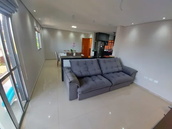 Imagem Imperdível casa à venda em Ribeirão Pires-SP, bairro Aliança: 4 quartos, 4 banheiros, 3 vagas, 335m² de área!
