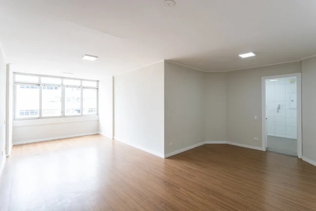 Imagem Apartamento 126M² Reformado, 3Q, 1 Suíte, 2 Banheiros, 1 Vaga, Churrasqueira, Salão de Festas, Portaria 24h.