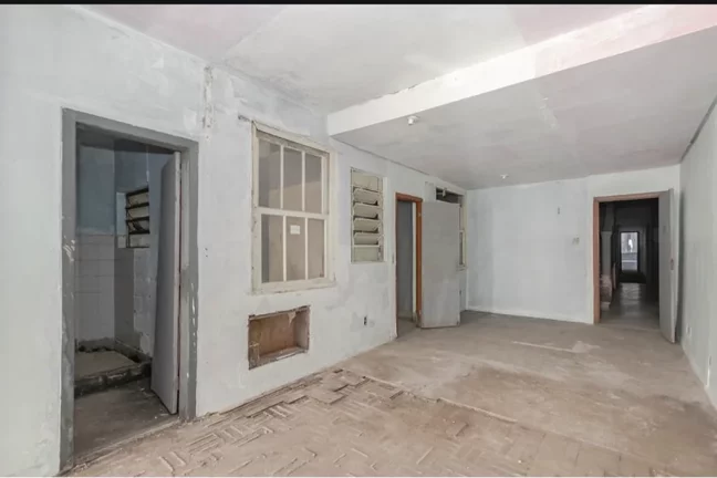 Imagem CHSDS 615 Prédio 612541029-13 - Prédio à venda no bairro Centro Histórico - Porto Alegre/RS