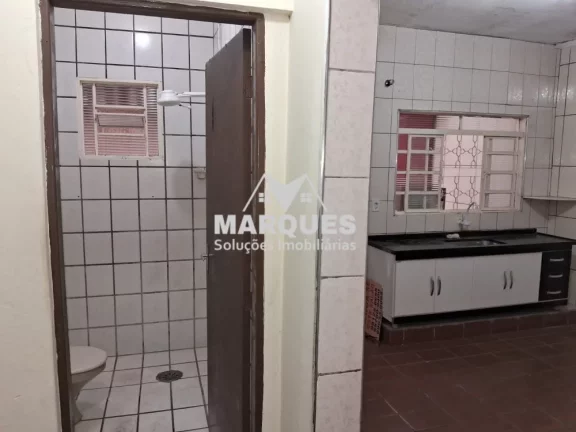 Imagem Ótima Oportunidade! Sobrado + 2 Casas para Moradia