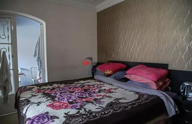 Imagem Sobrado à venda 3 Quartos, 2 Vagas, 140M², Cerâmica, São Caetano do Sul - SP