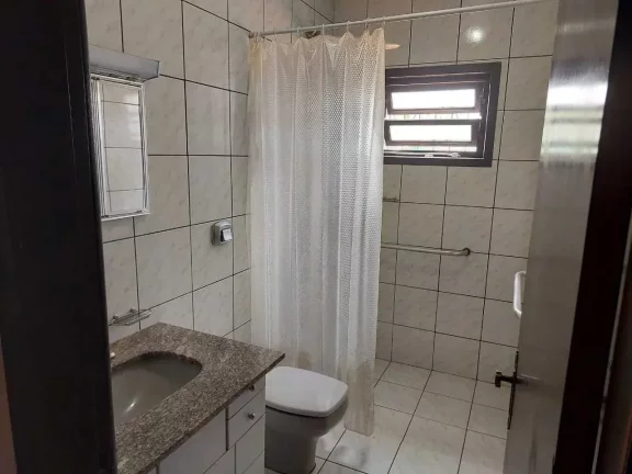 Imagem Casa com 3 dormitórios e terreno plano de 970m² – Joinville/SC