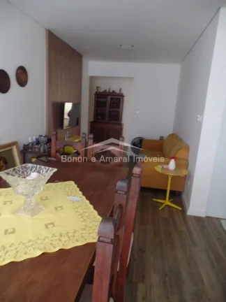 Imagem Casa à venda na Chácara da Barra. 

São duas casas no terreno, totalmente repaginadas
Frente : Ru...