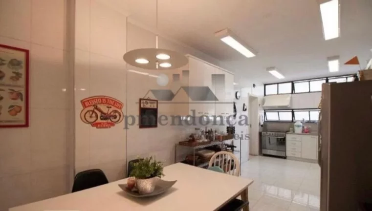 Imagem Apartamento 3 quartos 1 suites, 3 vagas, 240 m²