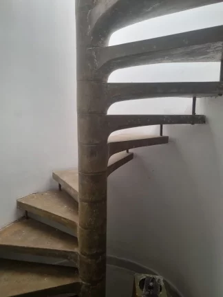 Imagem VENDO LINDO SOBRADO NO RESIDENCIAL INGAÍ!