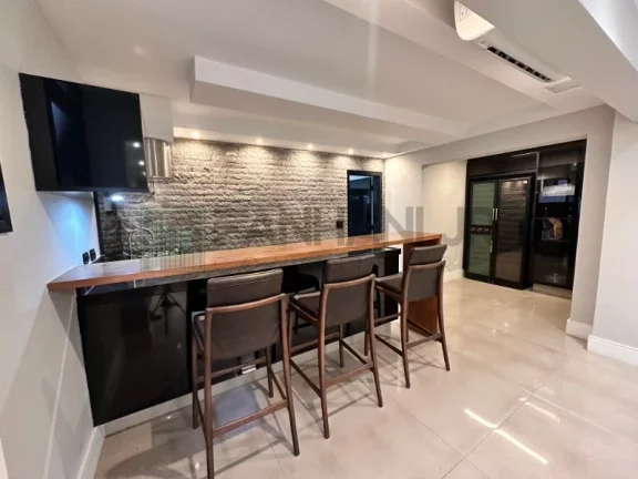 Imagem Imóvel de alto padrão: Apartamento à venda em São Paulo-SP, 5 quartos, 5 suítes, 4 salas, 6 banheiros, 4 vagas, 323m² no Jardim Europa.