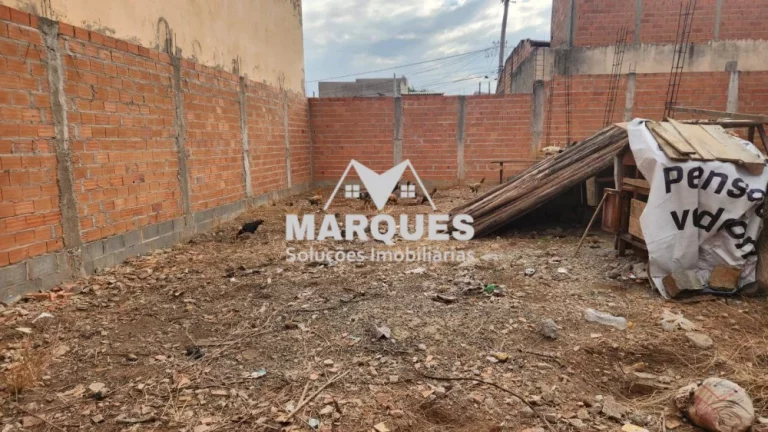 Terreno a Venda no bairro Jardim Nova Europa - Hortolândia, SP