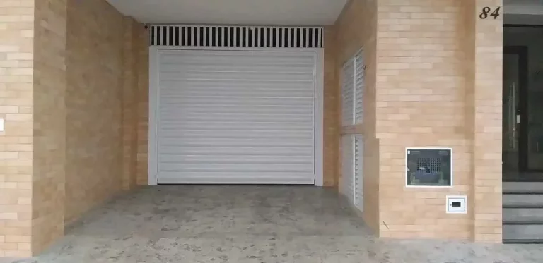 Imagem Apartamento com 2 dormitórios sendo 1 suíte e 1 vaga de garagem em Balneário Camboriú/SC