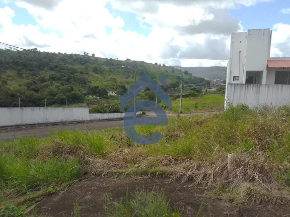 Imagem Lote à venda, Viçosa, com área lazer e piscina, próximo a Mar Vermelho