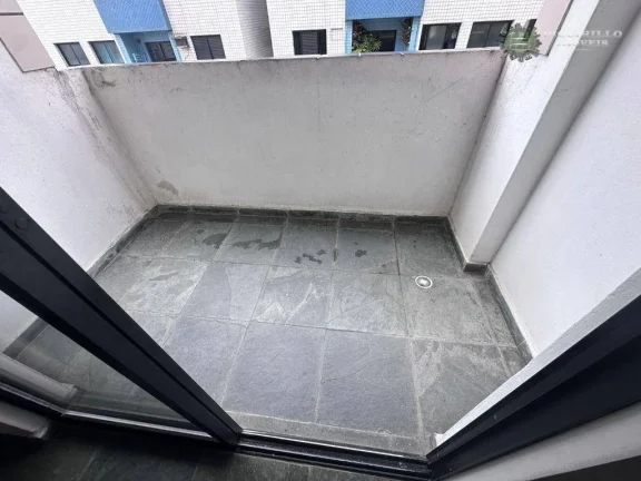 Imagem Oportunidade Única no Coração da Aviação: Apartamento de 1 Dormitório com Charme e Potencial em Praia Grande/SP