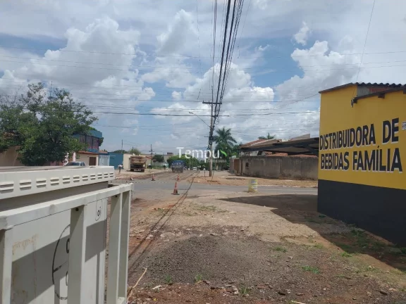 Imagem Casa em rua comercial bairro capuava Goiania -Go