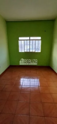 Imagem Casa à venda com piscina no bairro Fabrício em Uberaba