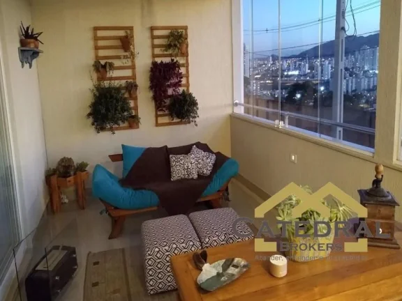 Imagem Casa à venda com 3 quartos em Condomínio Fechado na Vila Aparecida em Jundiaí