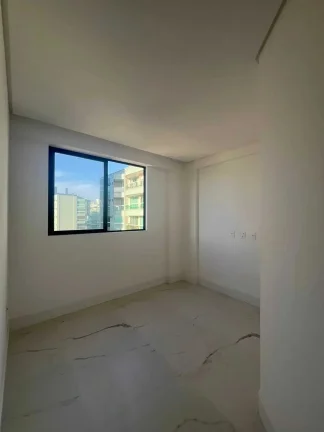 Imagem Apartamento alto padrão com 3 suítes e 3 vagas de garagem - Meia Praia | Itapema/SC