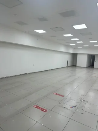Imagem Excelente Salão para locação no Bairro Santa Terezinha em Santo André