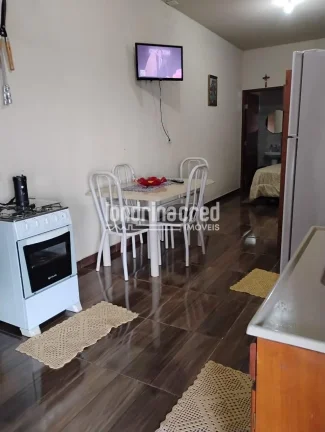 Imagem Chácara à Venda no Condomínio Farol de Paranapanema II – Alvorada do Sul | Porteira Fechada, Mobiliada, Piscina e Grama Esmeralda em Todo o Terreno!