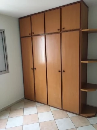 Imagem Excelente apartamento para locação com ótima localização, 2 dormitórios sendo 1 com armário e...