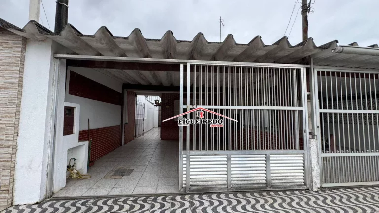 Imagem Casa à venda, 90 m² por R$ 395.000,00 - Maracanã - Praia Grande/SP