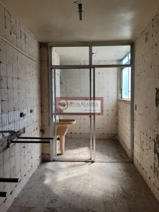 Imagem Vendo Oportunidade em Santo Amaro, Apartamento Espaçoso de 83m², 3 dormitórios, 1 vaga de garagem, venda por R$450.000. Oportunidade.