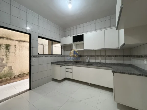 Imagem CASA 3 DORMITÓRIOS NO CONDOMÍNIO PRINCESA YASMIM - VENDA