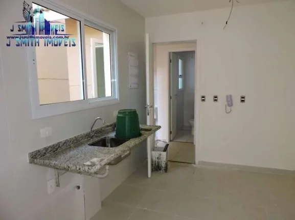Imagem CASA ISOLADA, 170m², COM 3 SUÍTES. CONDOMÍNIO FECHADO NO JARDIM DA GLÓRIA.