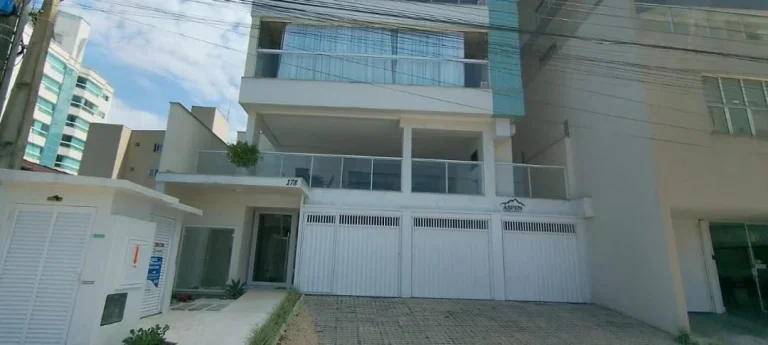 Imagem Aluguel de Apartamento de 3 quatros sendo 1 suíte em Gravatá, Navegantes - Temporada