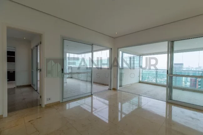 Imagem Maravilhosa cobertura duplex no coração do Jardim América! Com uma área de 450m2, esse imóvel é simplesmente incrível! Possui 4 suítes, todas equipa