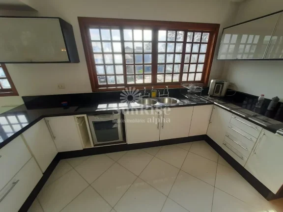 Imagem Casa á venda - 360m² - 4 suítes - 3 vagas - Alphaville - Barueri