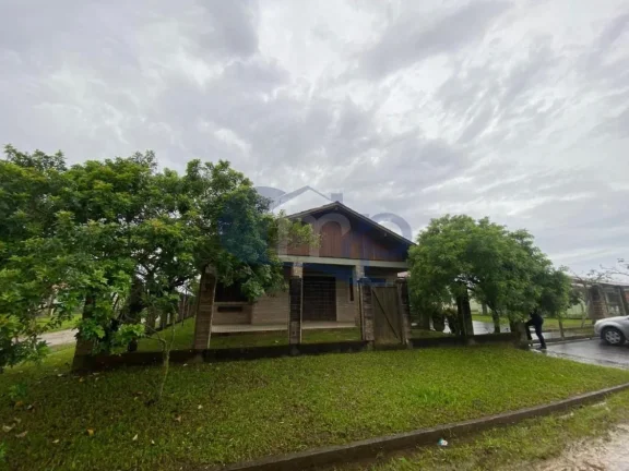Imagem Casa a venda com 4 suites na Paraiso em Torres/RS