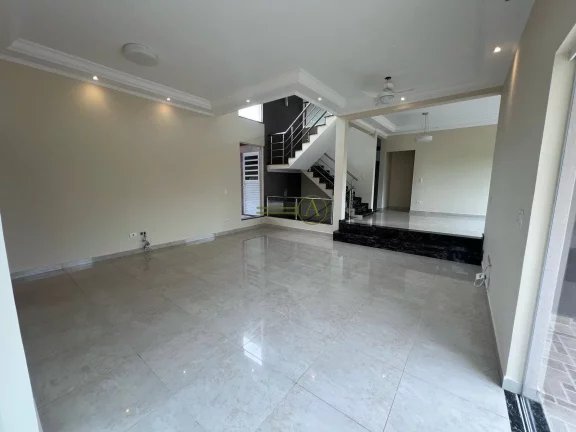 Imagem Triplex a venda Centro de Peruíbe Porteira fechada de Esquina