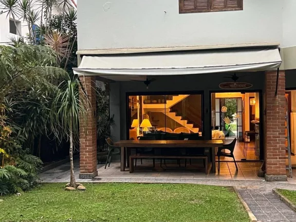 Casa com 5 dormitórios à venda, 244 m por R$ 4.030.000,00 - Riviera