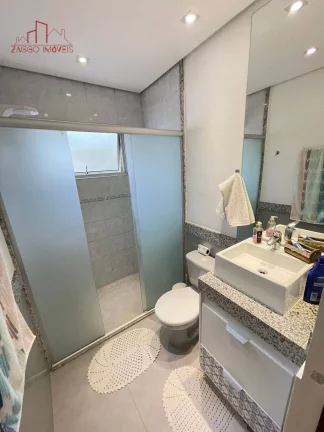 Imagem Sobrado 200m² - 3 Dorm - 1 Suíte - 4 Vagas